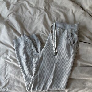 Aerie Cozy Gray/Green Jogger Pants